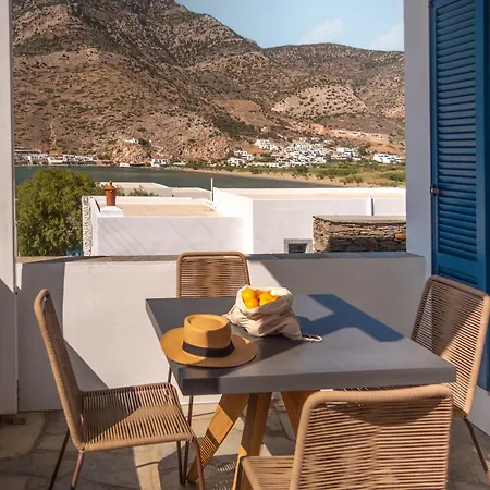 Sifnos House - And 3* Kamares (Sifnos)